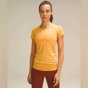 Lululemon Swiftly Tech Short Sleeve Sz 12